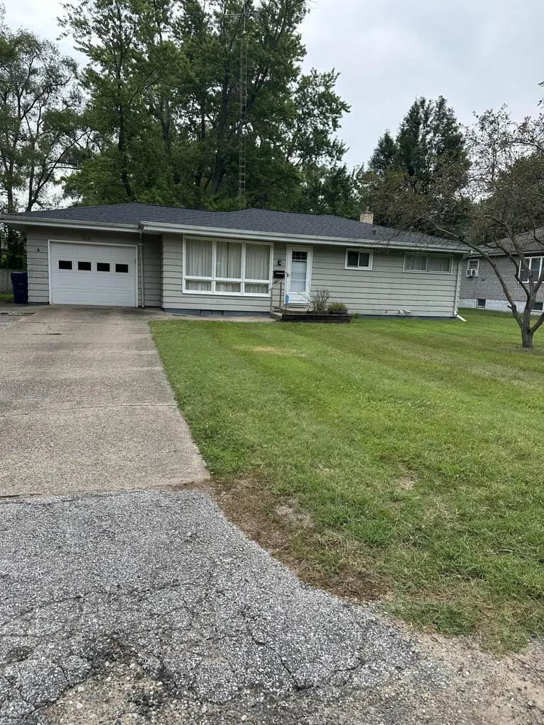1060 Indiana Avenue Benton Charter Township MI 49022