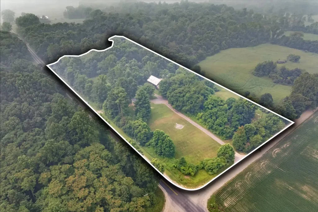 68228 County Road 215 Lawrence Township MI 49064