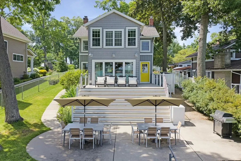 23612 S Shore Drive Ontwa Township MI 49112