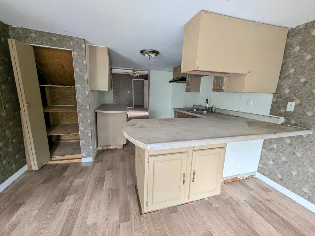 51270 92nd Avenue Hamilton Township MI 49045