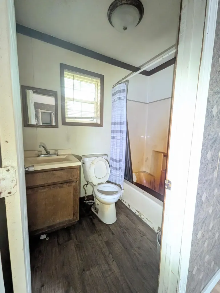 51270 92nd Avenue Hamilton Township MI 49045