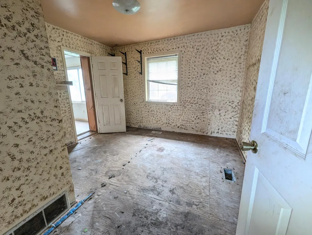 51270 92nd Avenue Hamilton Township MI 49045