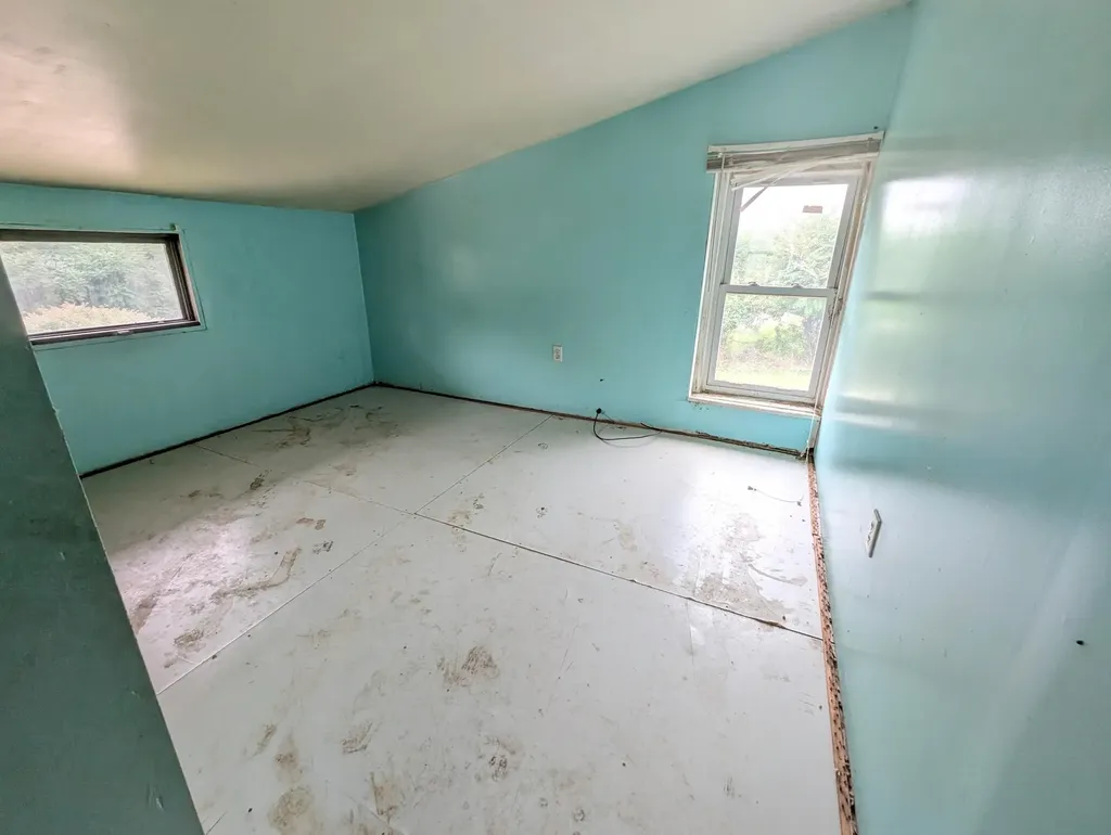 51270 92nd Avenue Hamilton Township MI 49045