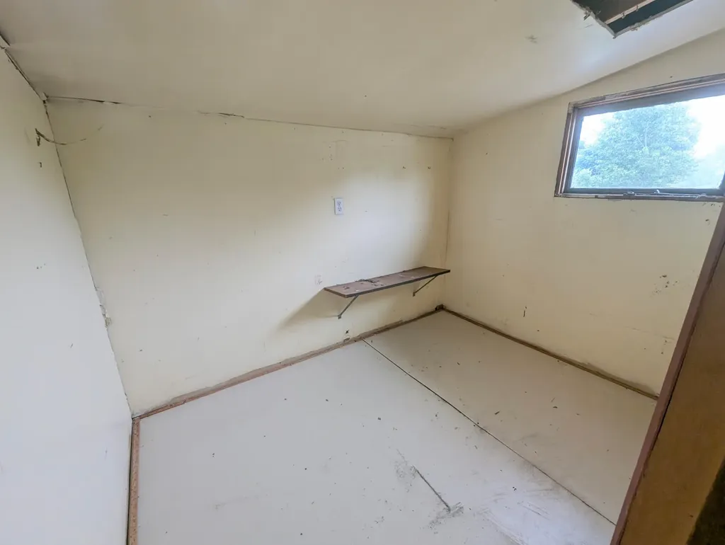 51270 92nd Avenue Hamilton Township MI 49045