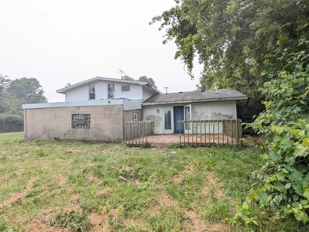 51270 92nd Avenue Hamilton Township MI 49045