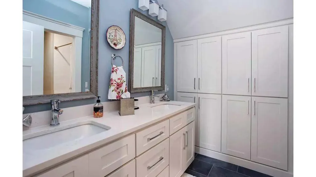 31864 Heritage Place Milton Township MI 49120