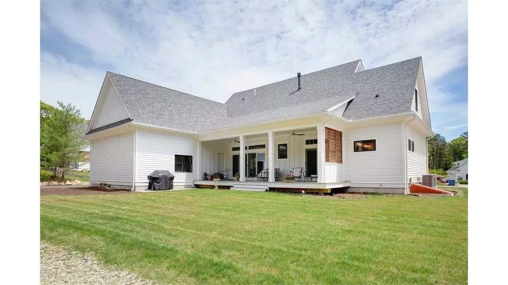 31864 Heritage Place Milton Township MI 49120