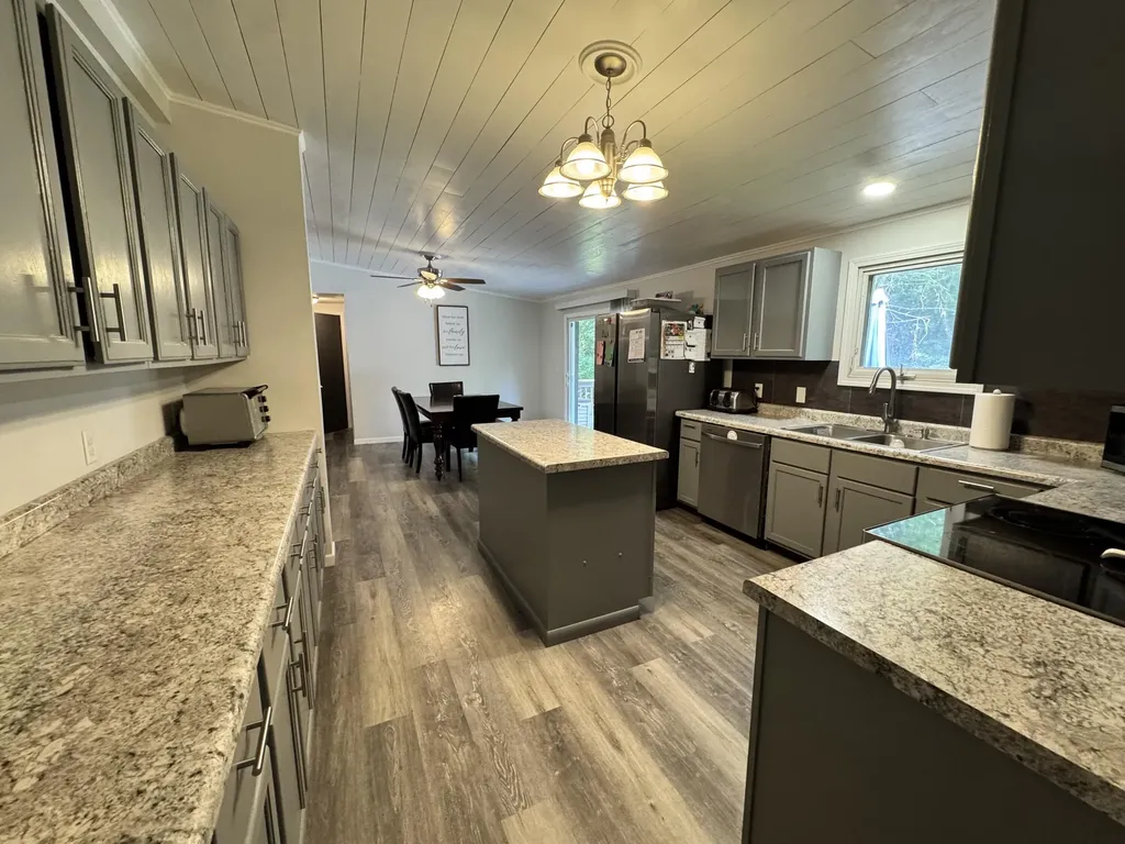 2888 Lyons Avenue Comstock Charter Township MI 49048