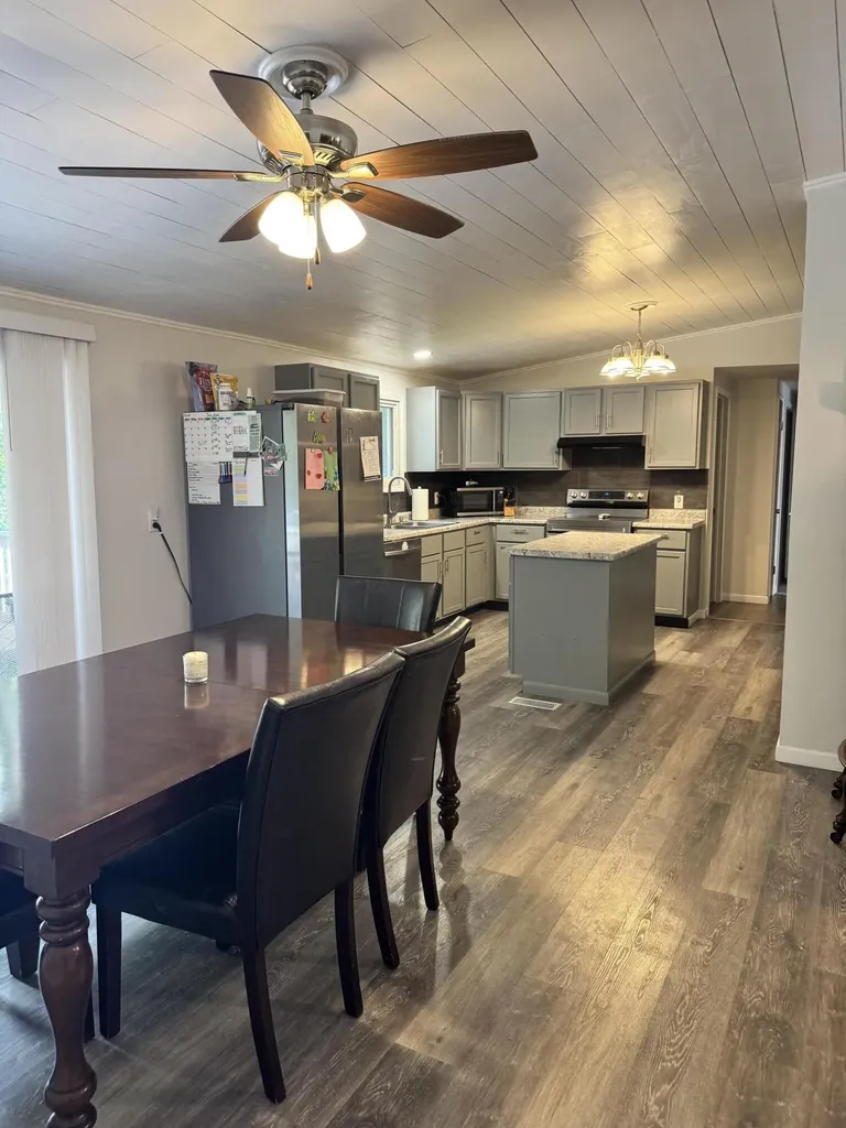 2888 Lyons Avenue Comstock Charter Township MI 49048