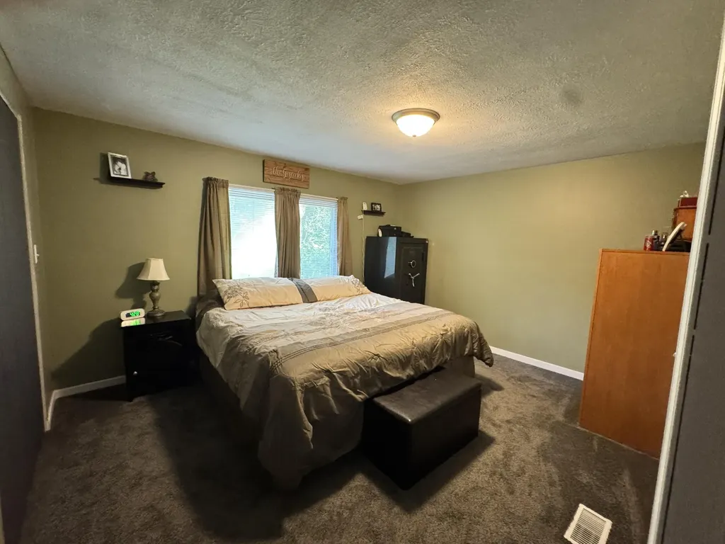 2888 Lyons Avenue Comstock Charter Township MI 49048