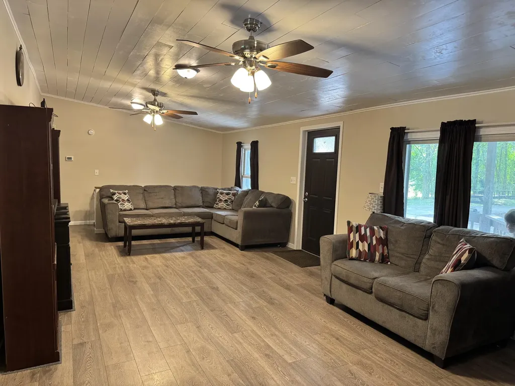 2888 Lyons Avenue Comstock Charter Township MI 49048