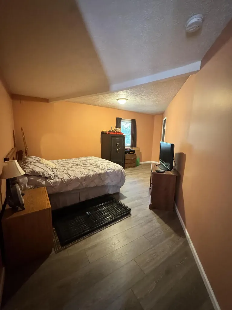 2888 Lyons Avenue Comstock Charter Township MI 49048
