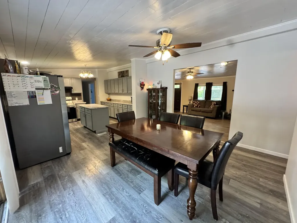 2888 Lyons Avenue Comstock Charter Township MI 49048