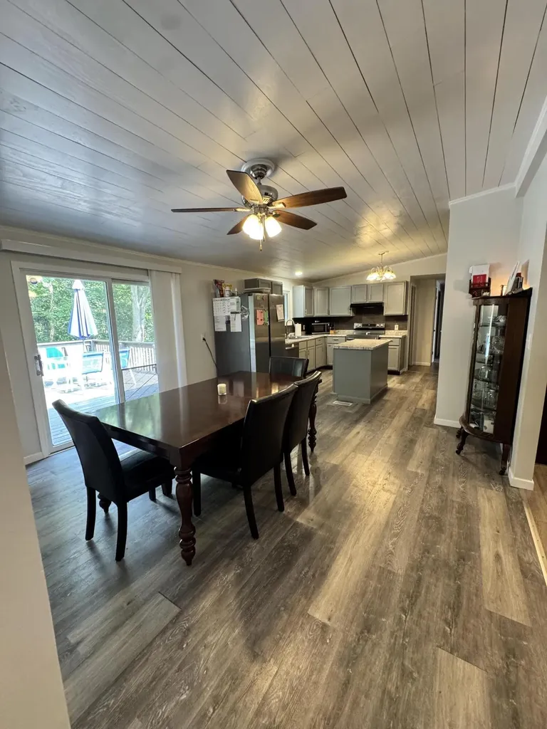 2888 Lyons Avenue Comstock Charter Township MI 49048