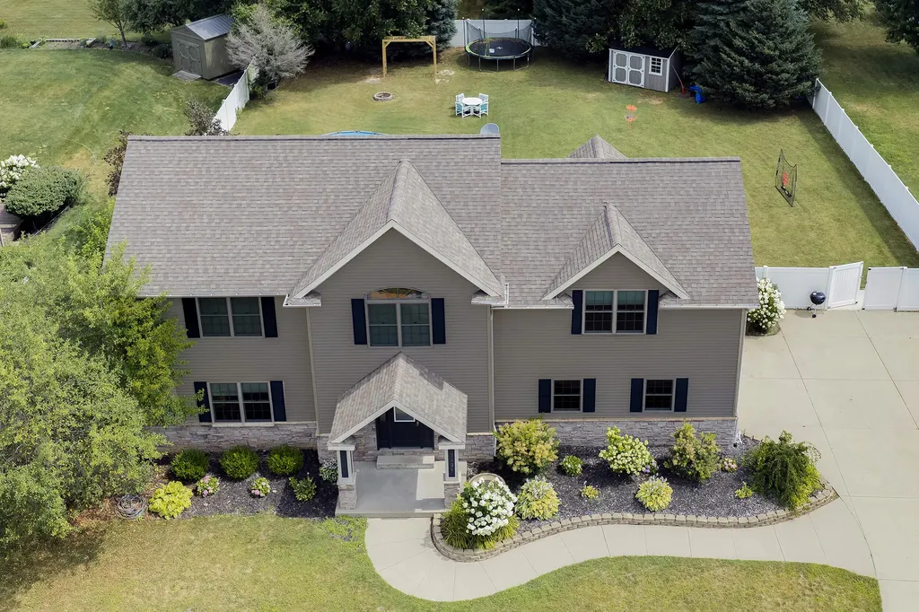 2053 Joni Lane Lincoln Charter Township MI 49127