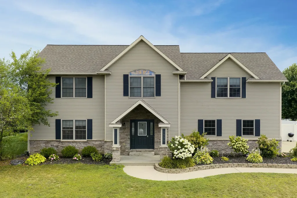 2053 Joni Lane Lincoln Charter Township MI 49127