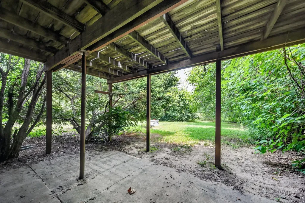 40516 County Road 669 Decatur Township MI 49045