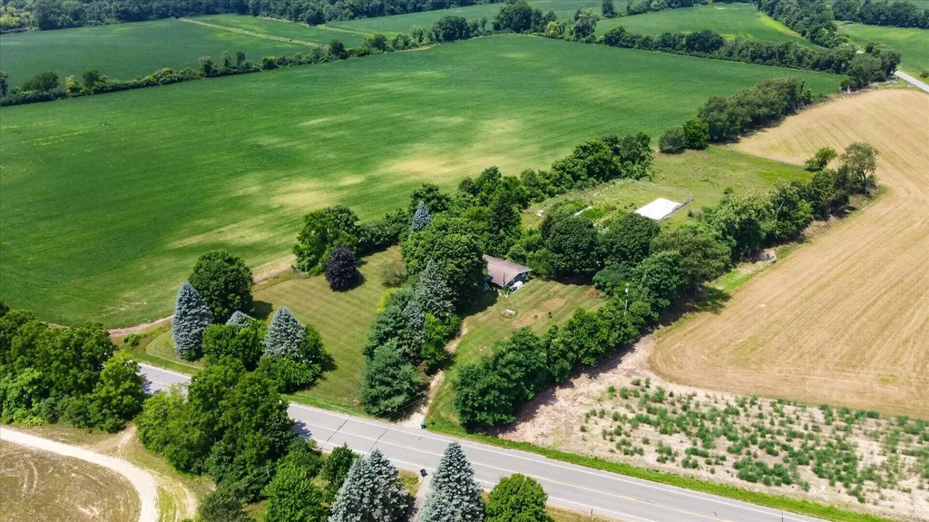 40516 County Road 669 Decatur Township MI 49045