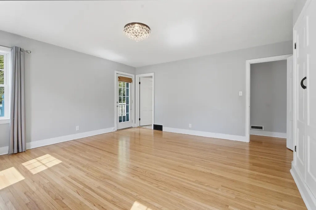 701 S Elm Street Three Oaks Village MI 49128