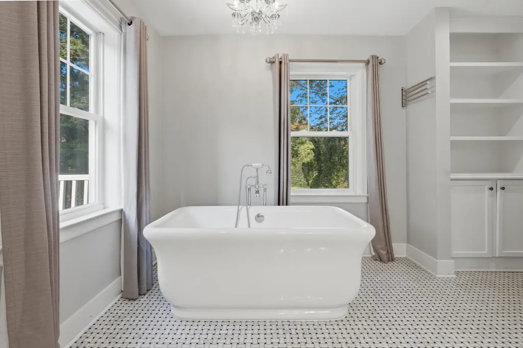 701 S Elm Street Three Oaks Village MI 49128