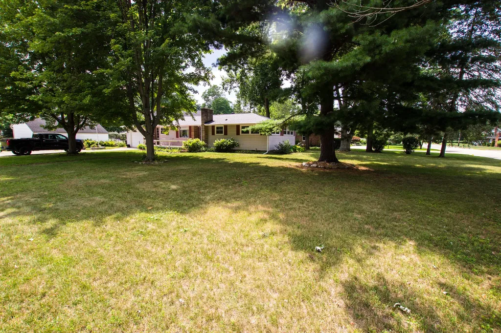 119 Cross Street Dowagiac City MI 49047