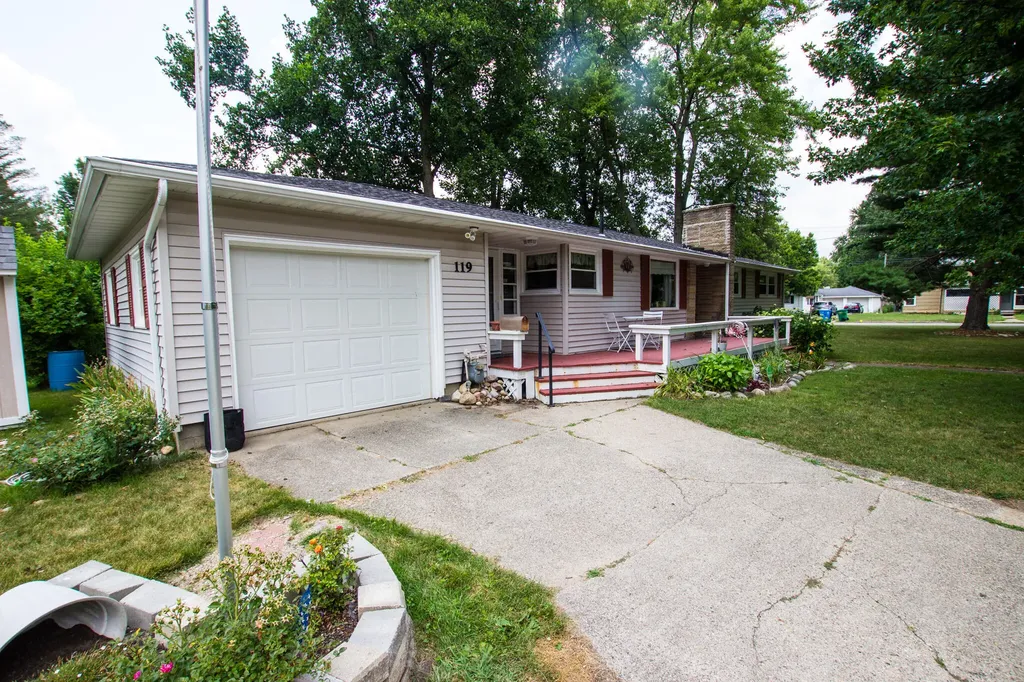 119 Cross Street Dowagiac City MI 49047