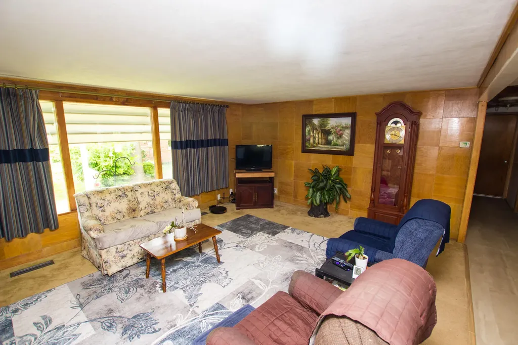119 Cross Street Dowagiac City MI 49047