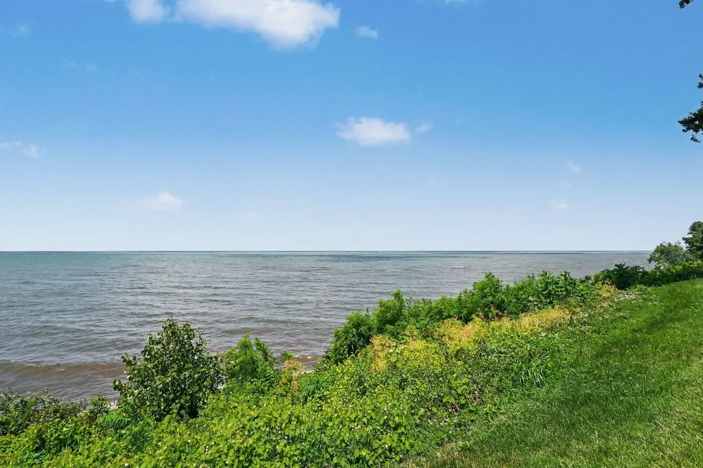 3624 Lakeshore Drive St. Joseph City MI 49085