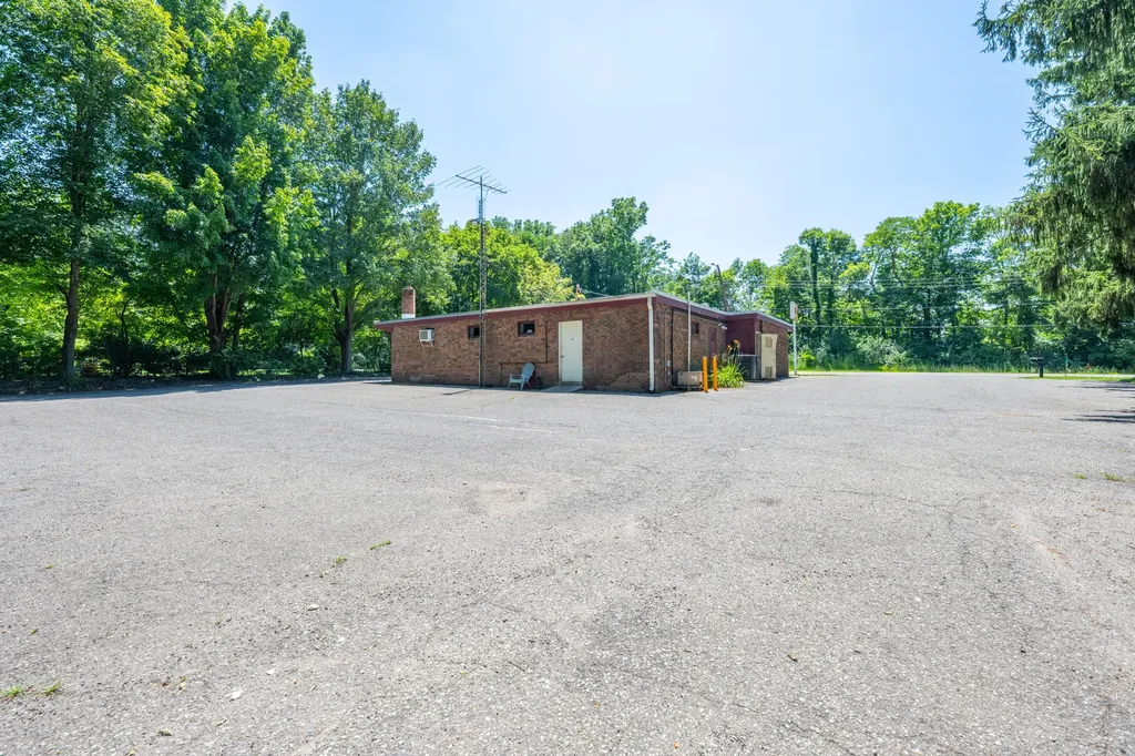 9675 Old Us-31 Berrien Township MI 49103