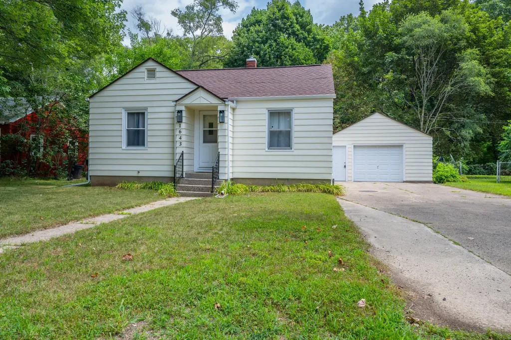 1643 Lyola Court St. Joseph Charter Township MI 49022