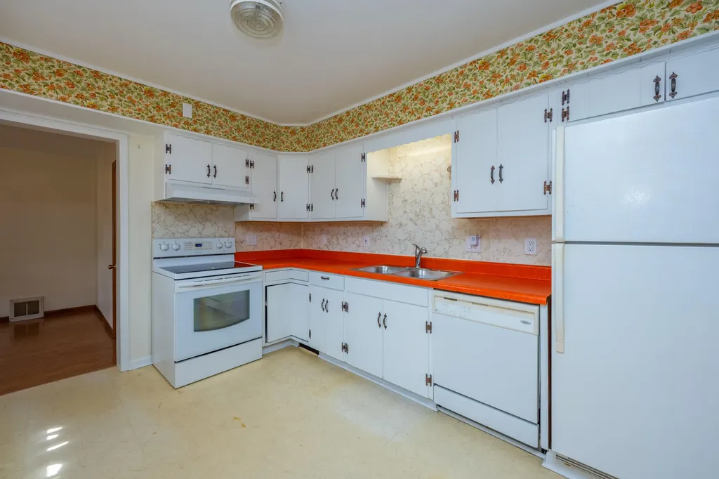 1643 Lyola Court St. Joseph Charter Township MI 49022