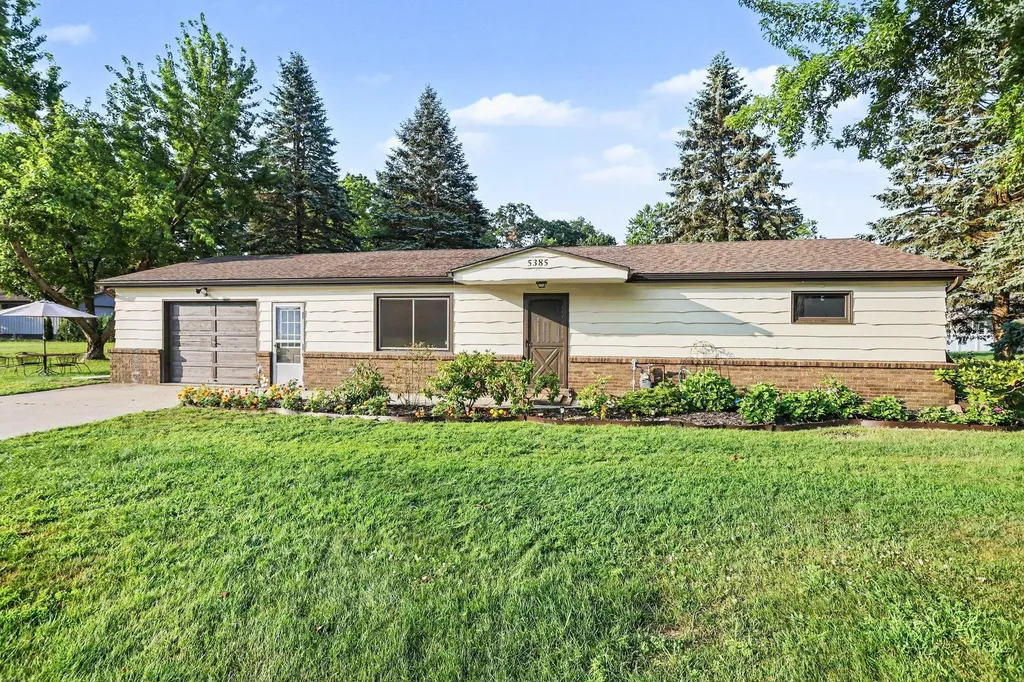 5385 Saint Joseph Avenue Stevensville Village MI 49127