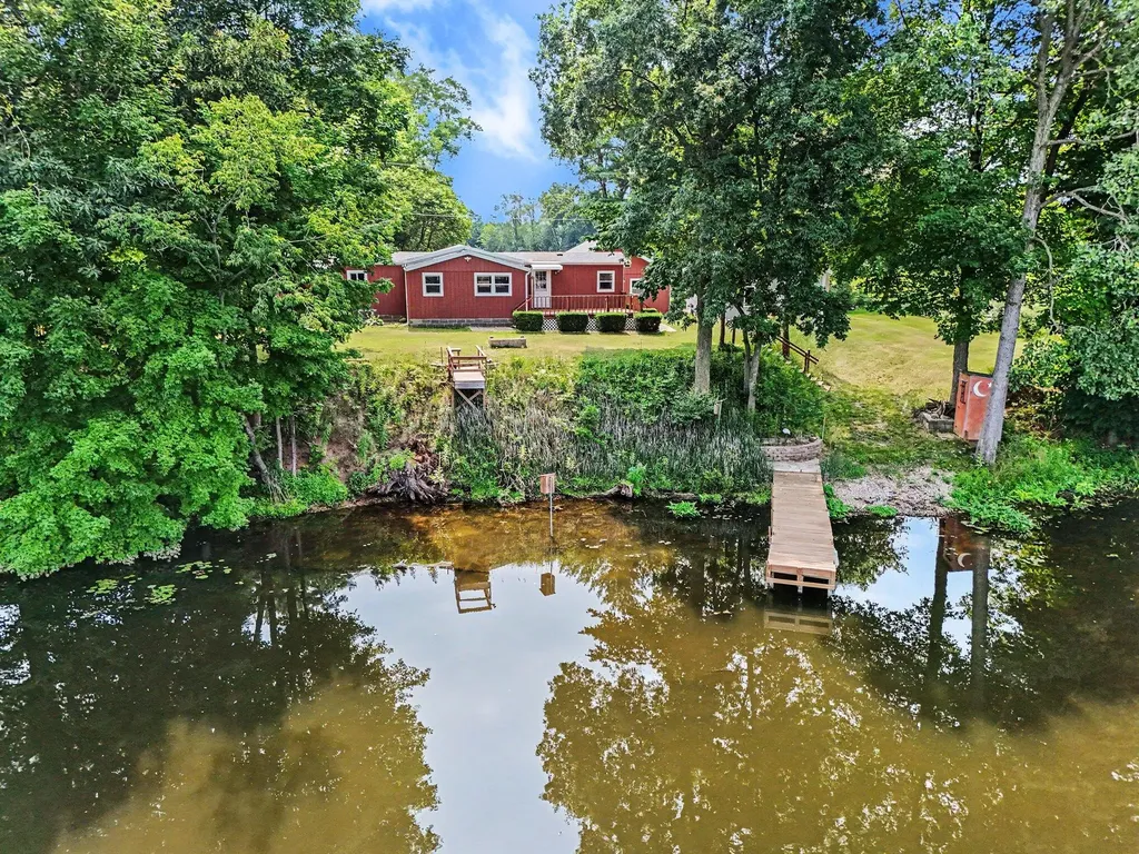 13492 Riverside Drive Constantine Township MI 49042