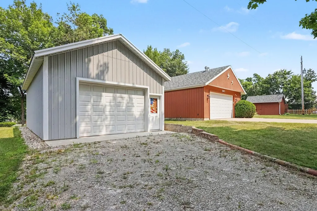 13492 Riverside Drive Constantine Township MI 49042
