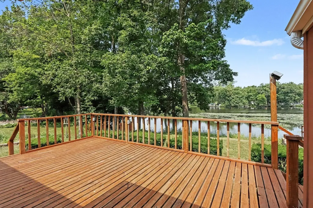 13492 Riverside Drive Constantine Township MI 49042