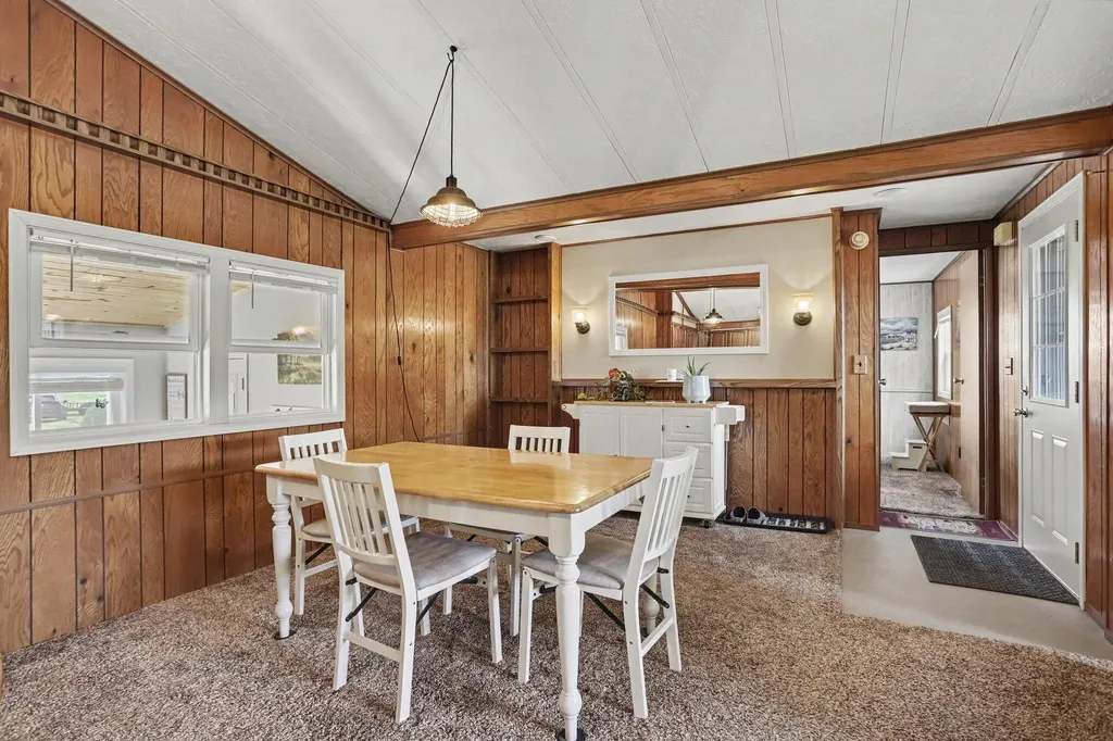 13492 Riverside Drive Constantine Township MI 49042