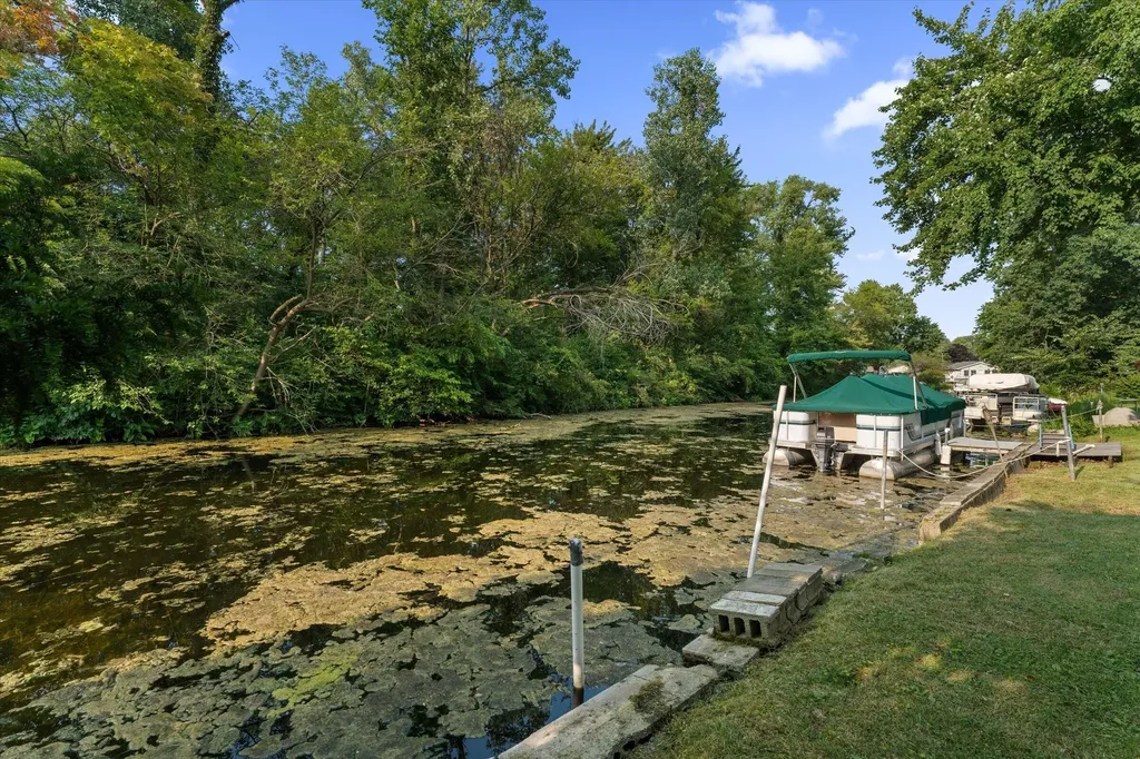 21684 Channel Parkway Ontwa Township MI 49112