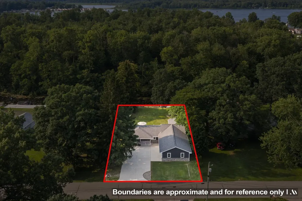 21684 Channel Parkway Ontwa Township MI 49112