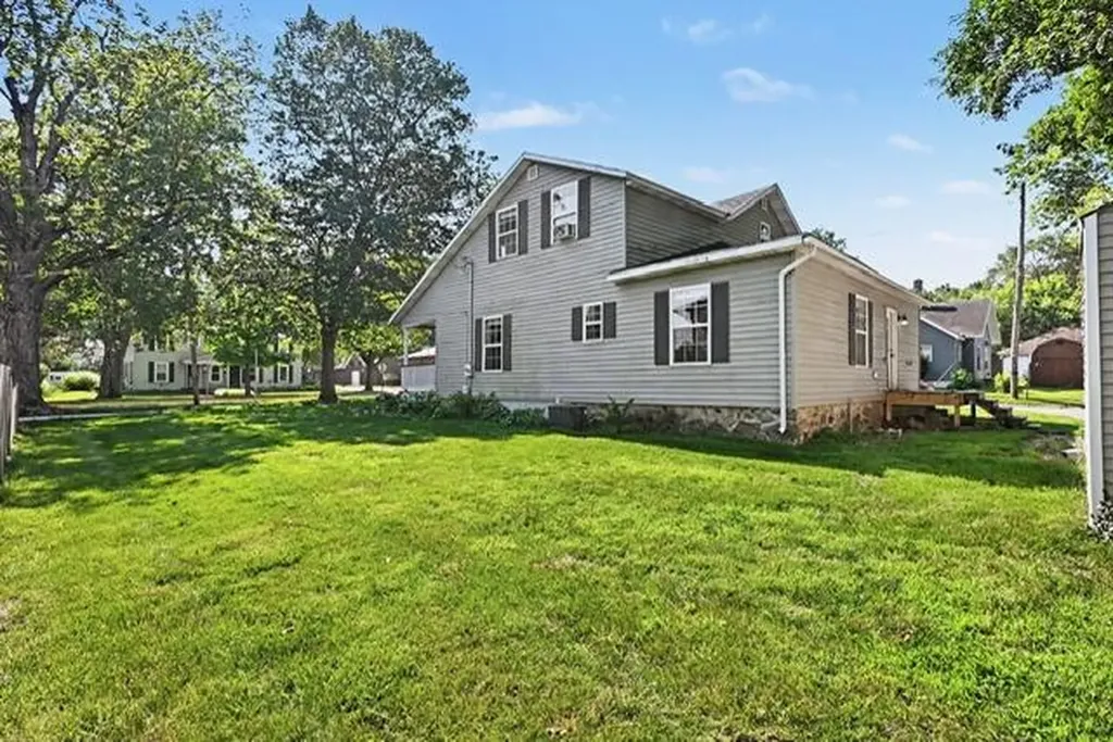 210 Days Avenue Buchanan City MI 49107
