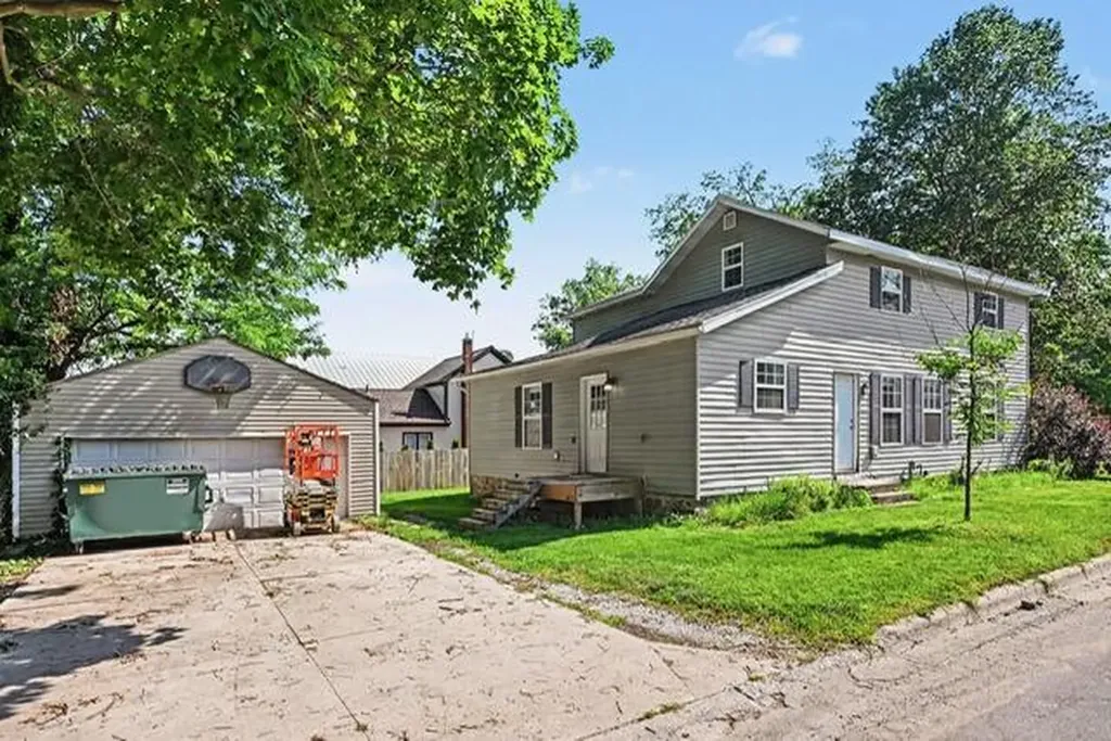 210 Days Avenue Buchanan City MI 49107