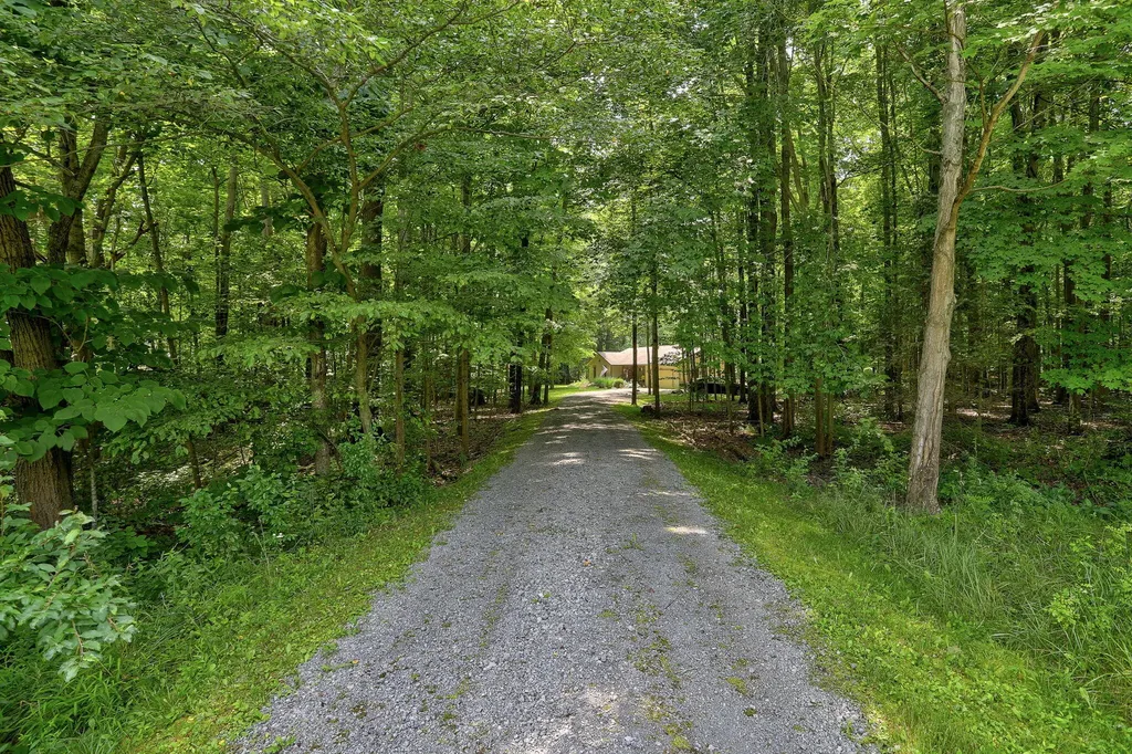 15283 Prairie Road Chikaming Township MI 49128