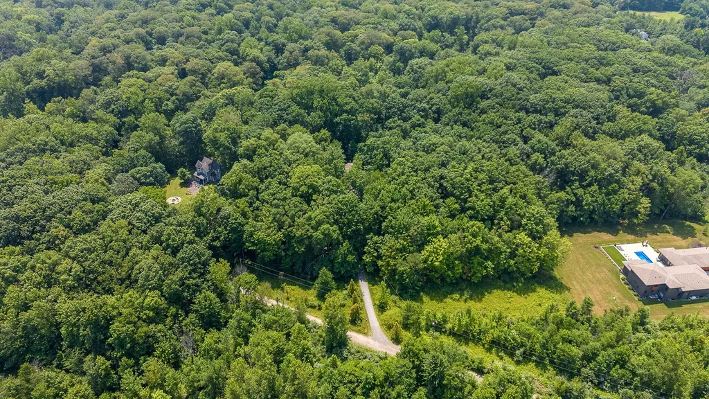 15283 Prairie Road Chikaming Township MI 49128