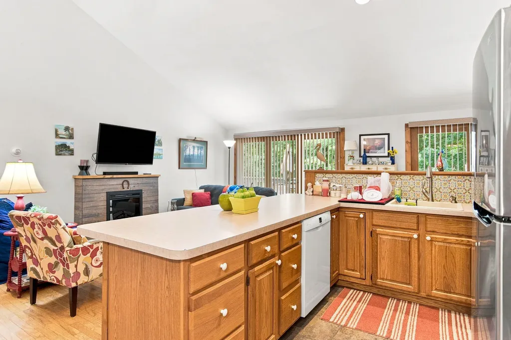 15283 Prairie Road Chikaming Township MI 49128