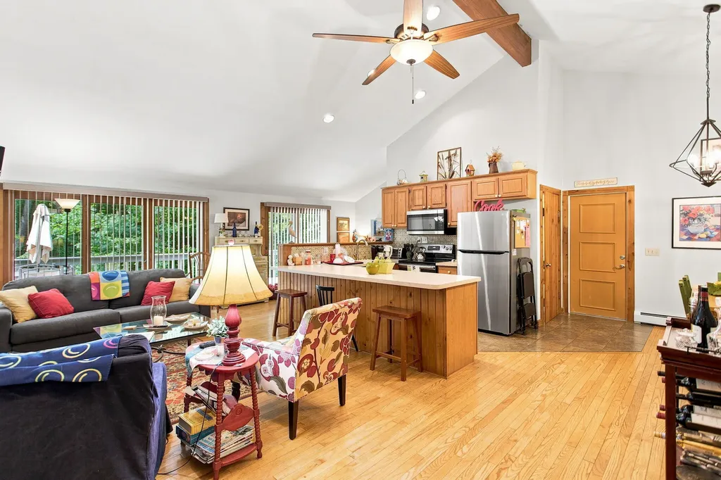 15283 Prairie Road Chikaming Township MI 49128