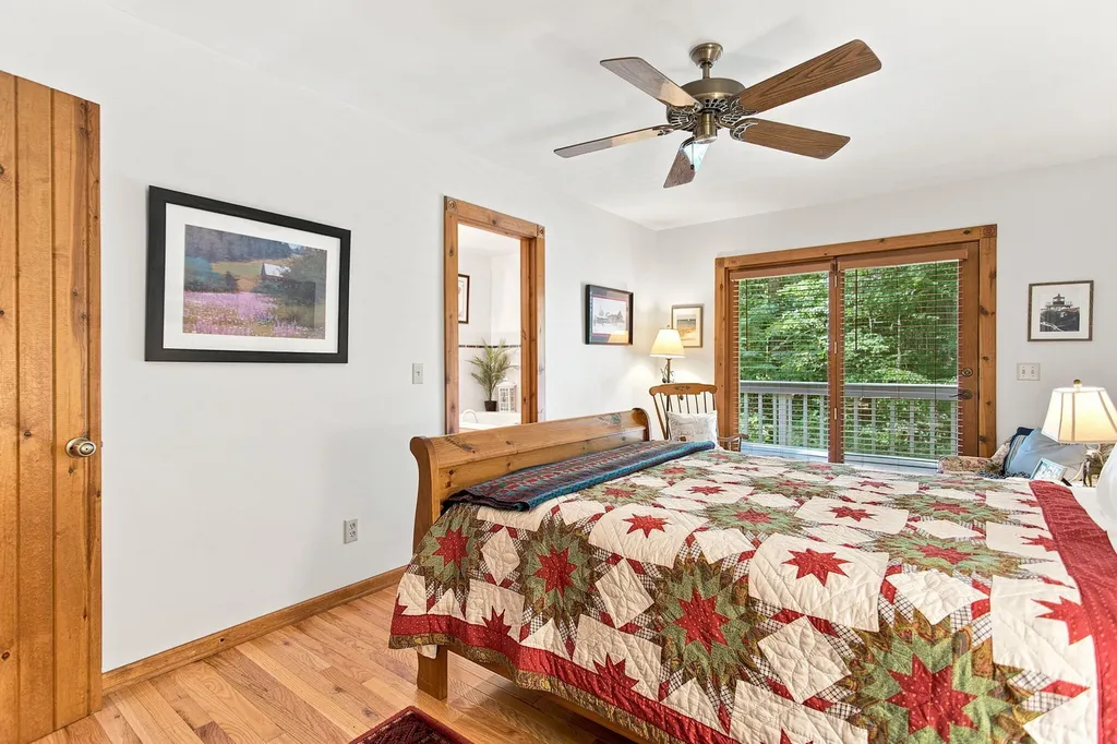 15283 Prairie Road Chikaming Township MI 49128