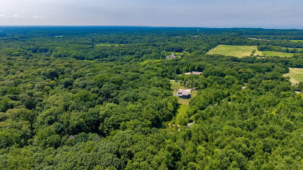 15283 Prairie Road Chikaming Township MI 49128