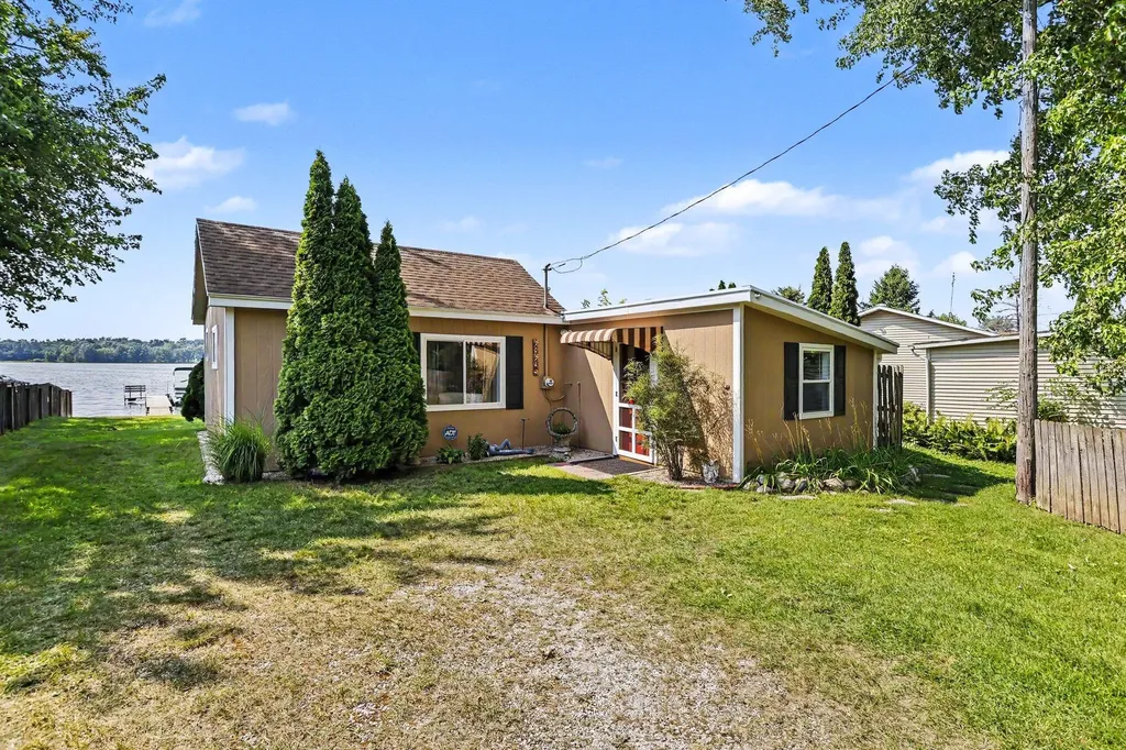 68695 Lake Court Edwardsburg Village MI 49112