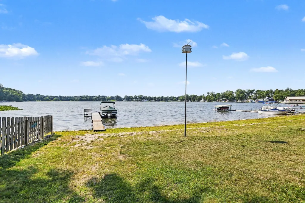 68695 Lake Court Edwardsburg Village MI 49112