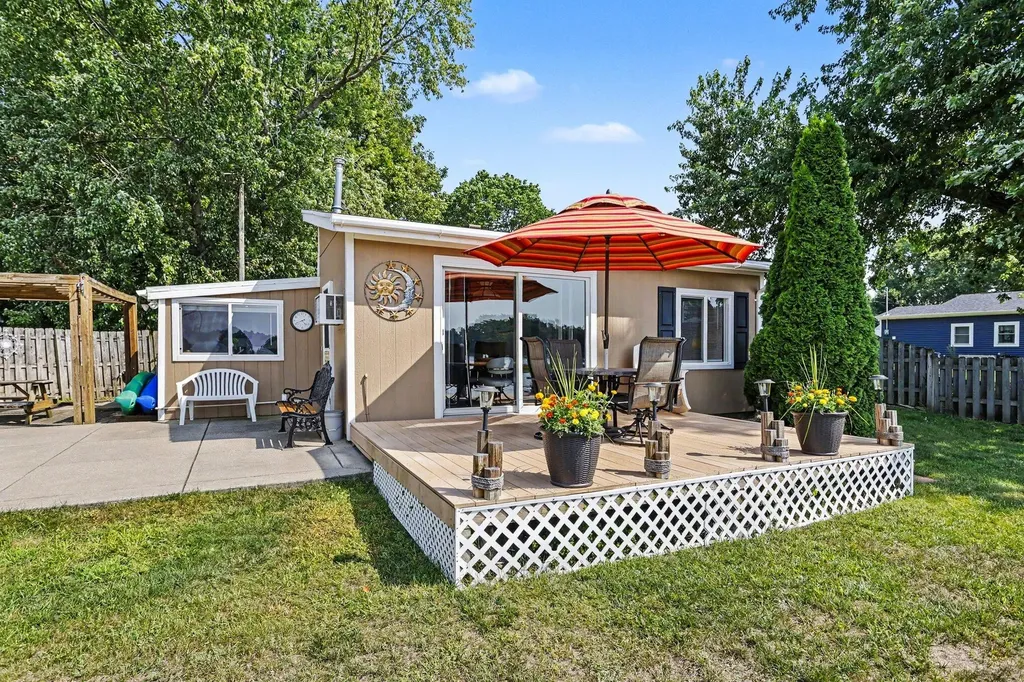 68695 Lake Court Edwardsburg Village MI 49112