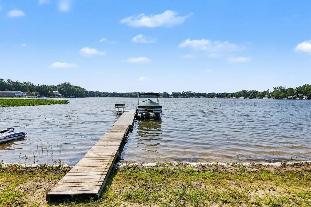 68695 Lake Court Edwardsburg Village MI 49112
